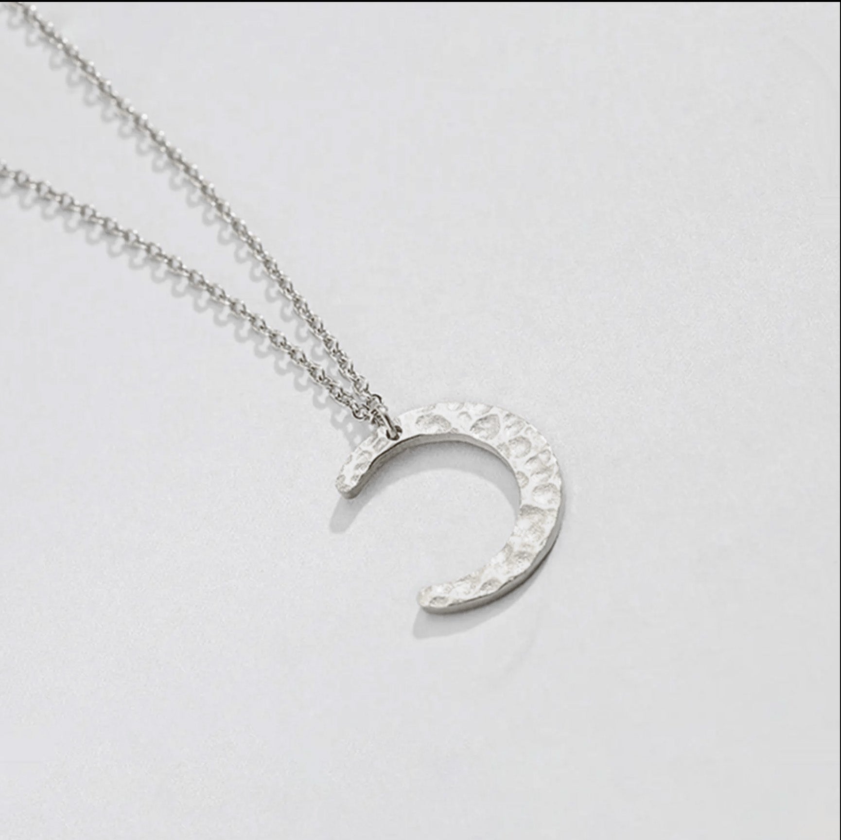 Lange Halskette mit Mondanhänger Edelstahl - AnoaShop