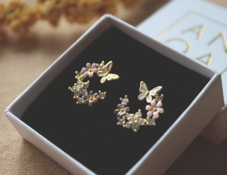 Flower Earring • Gold Floral Earring • Dainty Floral Earring • Minimalist Earring