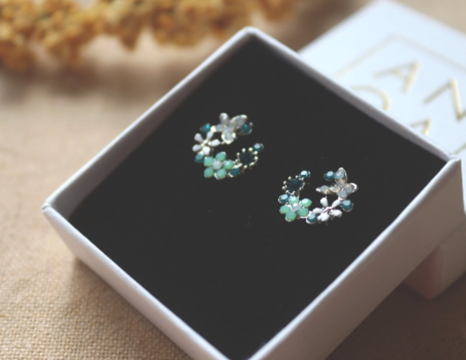 Flower blue Earring • Gold Floral Earring • Dainty Floral Earring