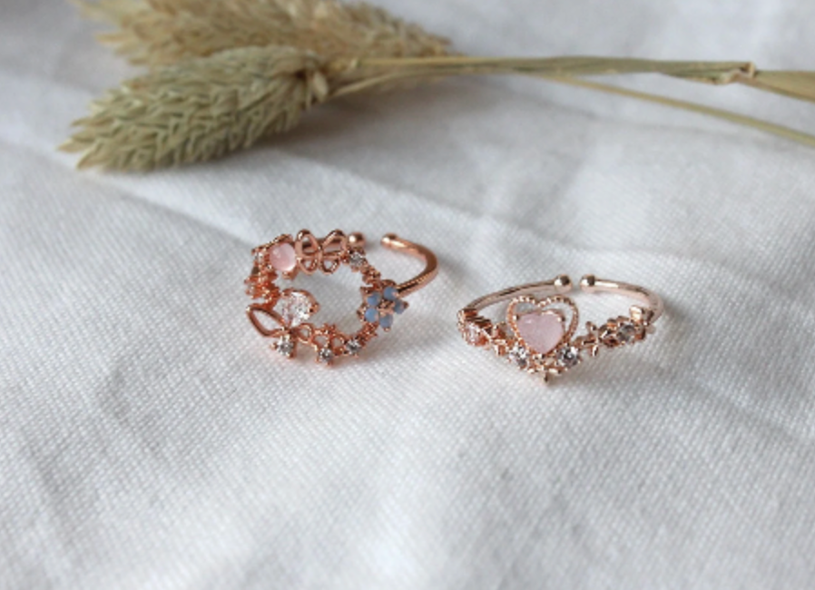 Butterfly Ring • Flower Ring • Minimalist Ring • Ring in rose gold • Perfect Gift for her • Dainty Ring • adjustable