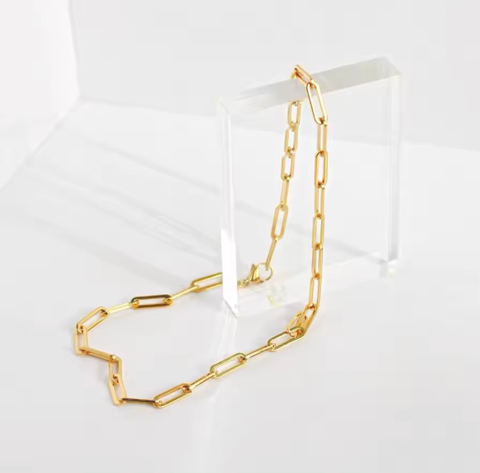 Waterproof Paper clip necklace • Gold chain • stainless steel