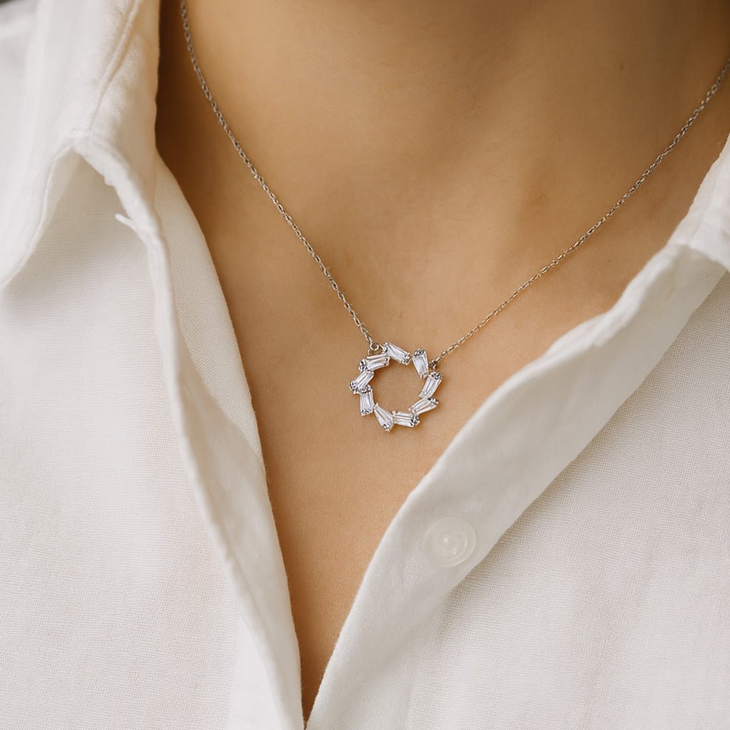 Halskette mit blumenförmigem Anhänger 925 Sterling Silber - AnoaShop
