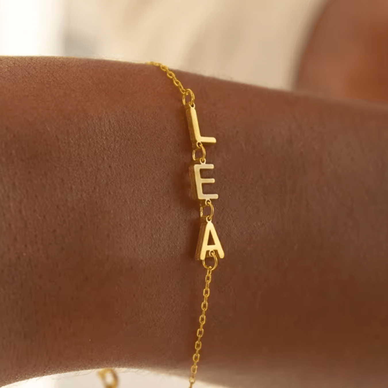 WATERPROOF LETTER BRACELET • GOLD SILVER CHAIN ​​• STAINLESS STEEL - AnoaShop