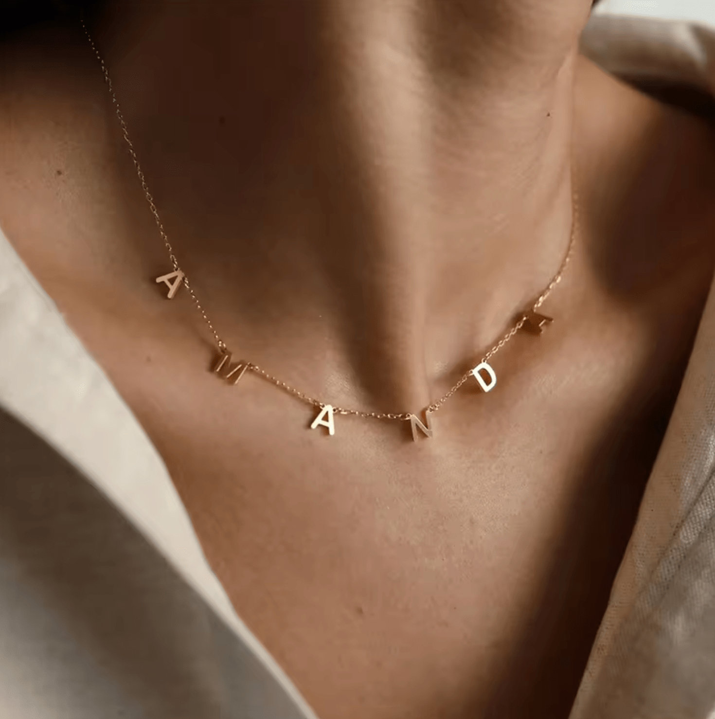 WATERPROOF LETTER NECKLACE - GOLD CHAIN - STAINLESS STEEL - AnoaShop