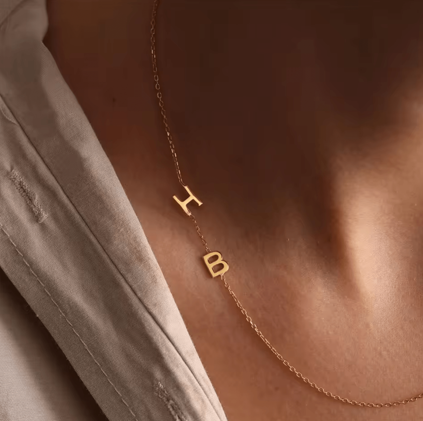 WATERPROOF LETTER NECKLACE - GOLD CHAIN - STAINLESS STEEL - AnoaShop